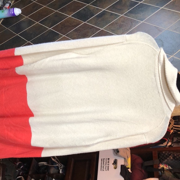 Women’s turtleneck color block sweater - Picture 5 of 5